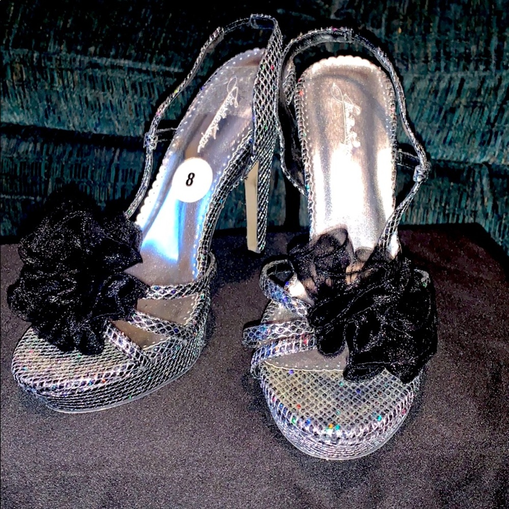 High heel sandals